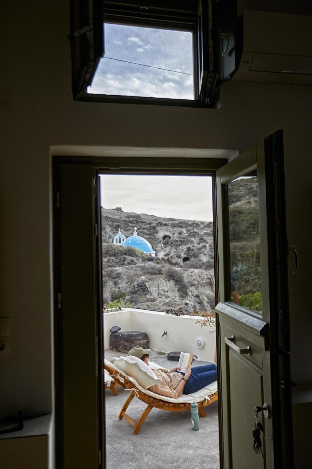 Vila Agrilia Secluded Cave House Thirasia Exteriér fotografie